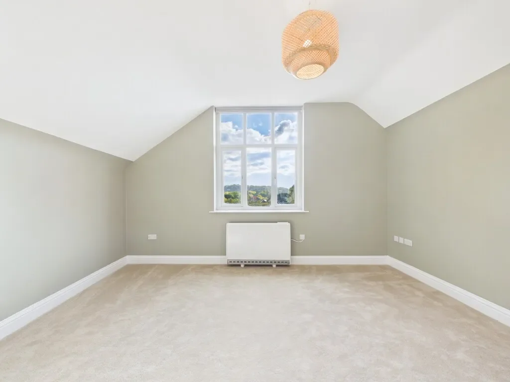 Flat Denne Road in Horsham
