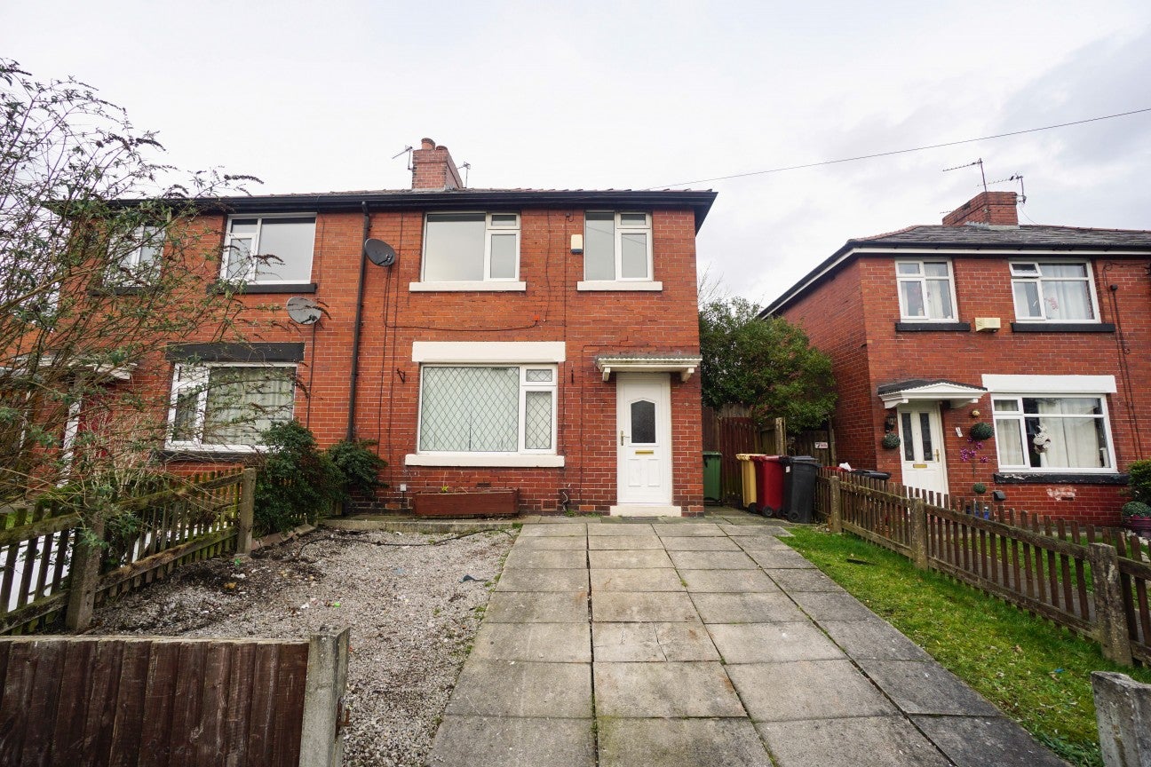 House Hillside Avenue in Farnworth