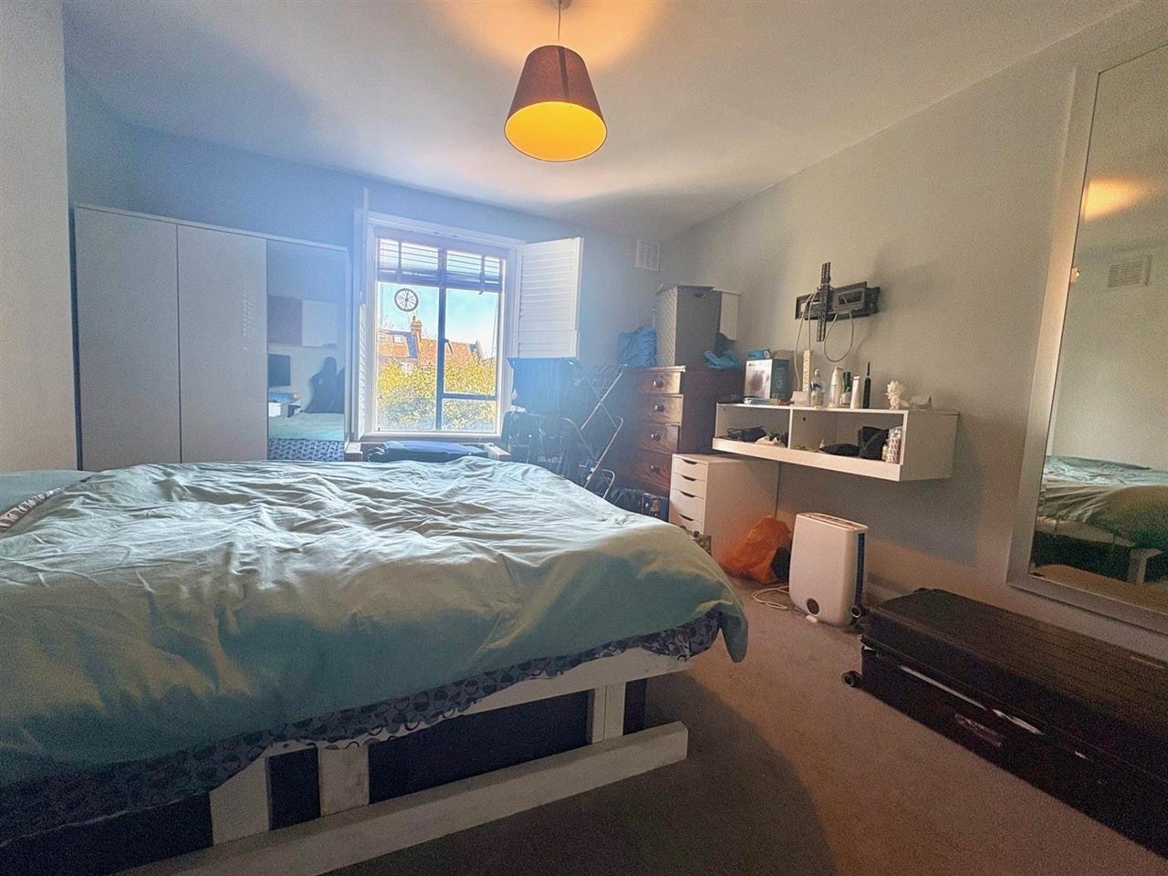 Flat Ashburnham Road in Greater London