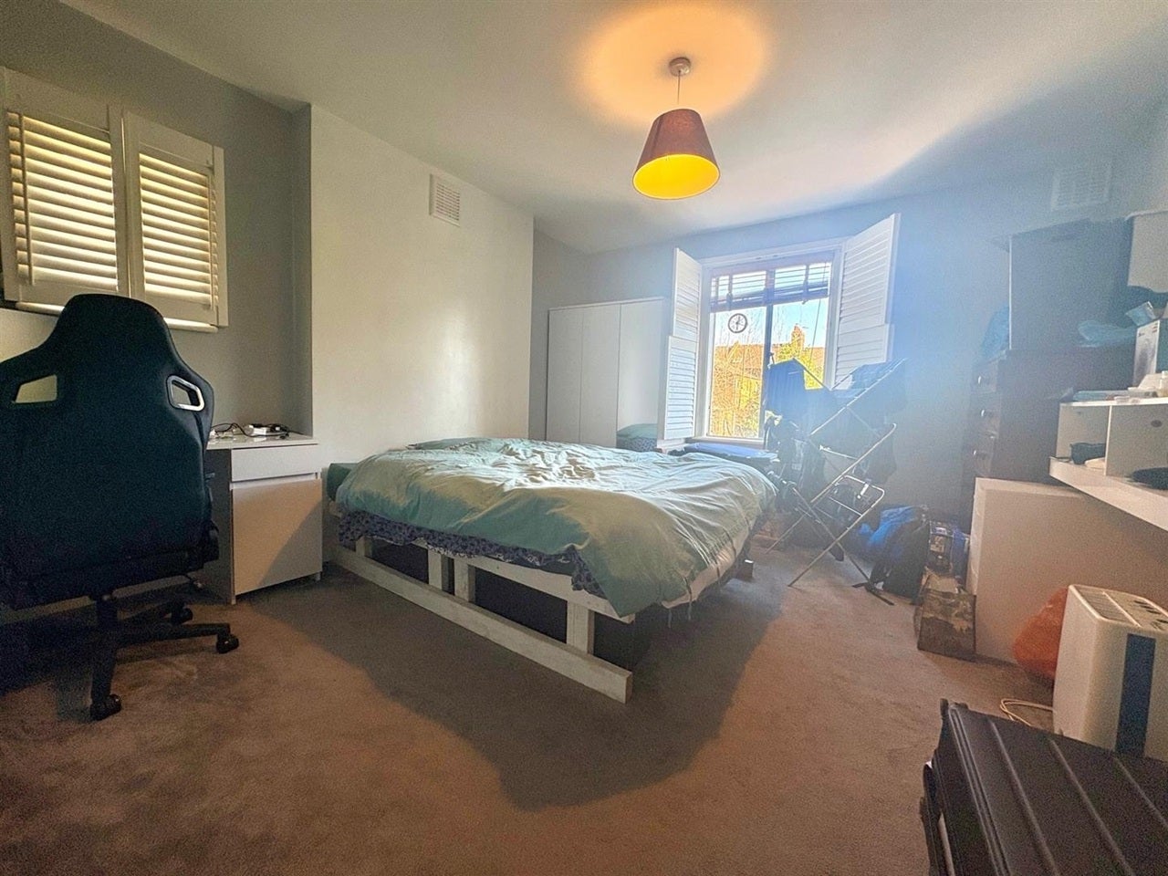 Flat Ashburnham Road in Greater London