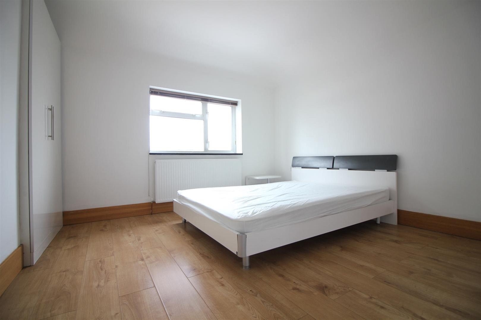 Flat Marlborough Road in Greater London