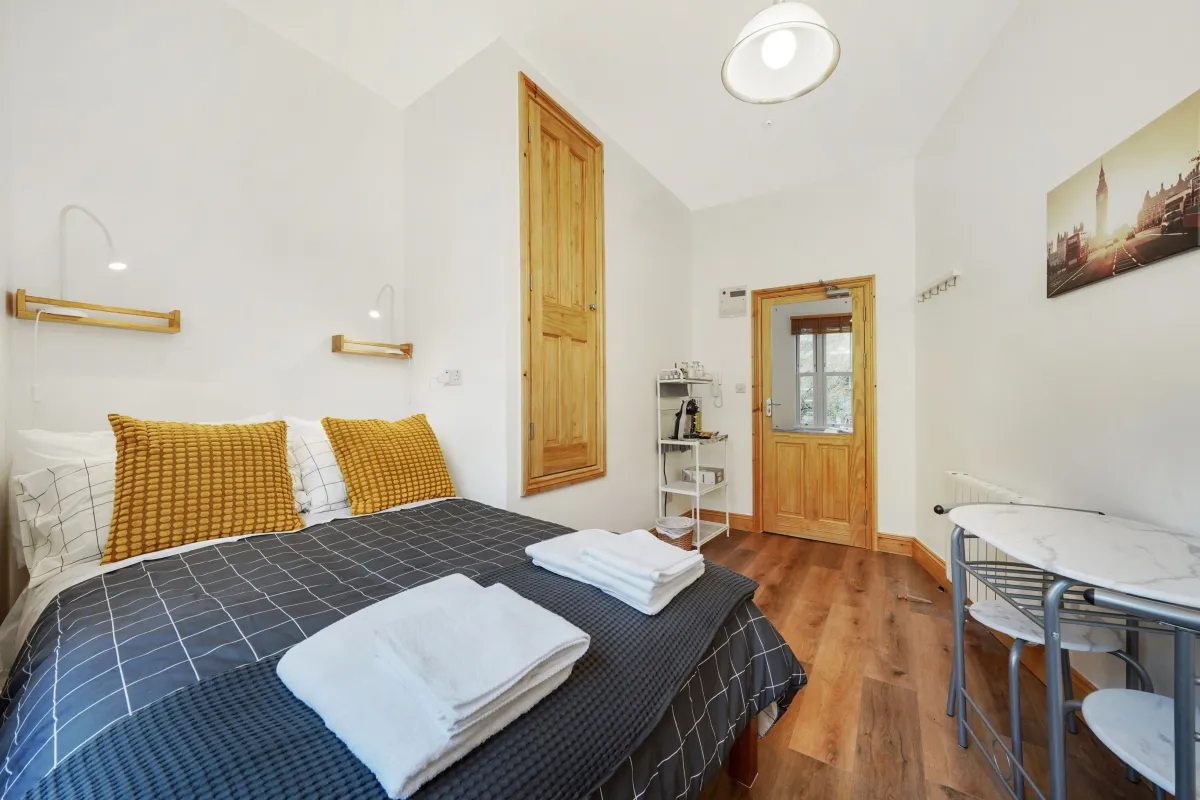 Flat Hornsey Road in Greater London