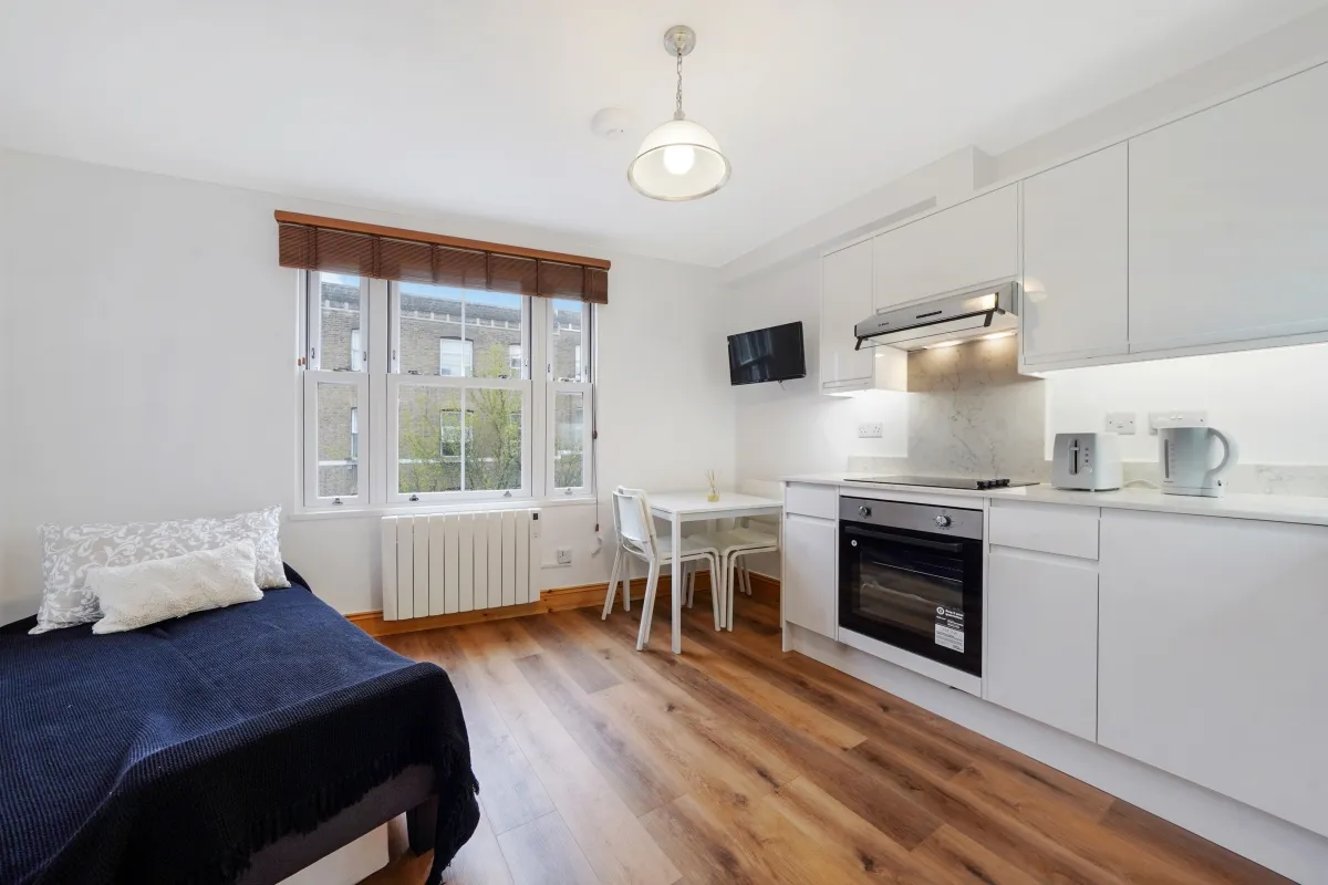 Flat Hornsey Road in Greater London