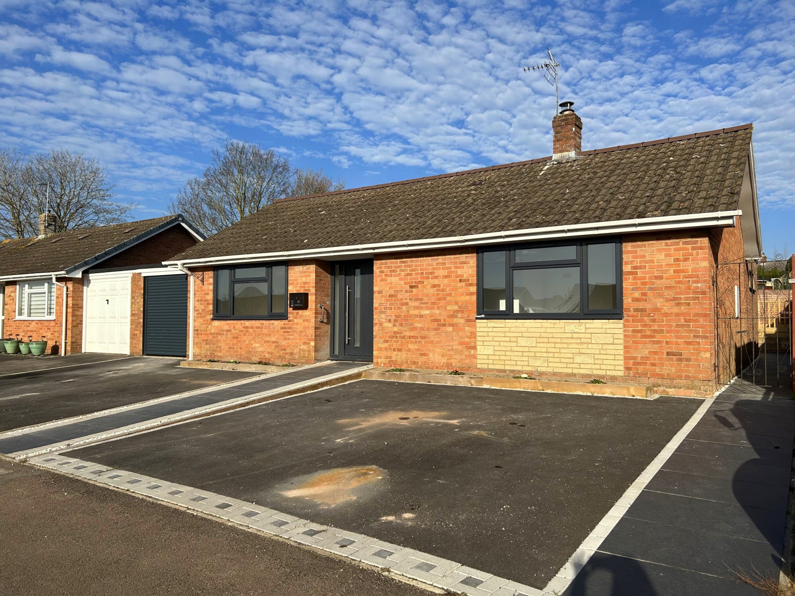 House Paxhill Lane in Tewkesbury