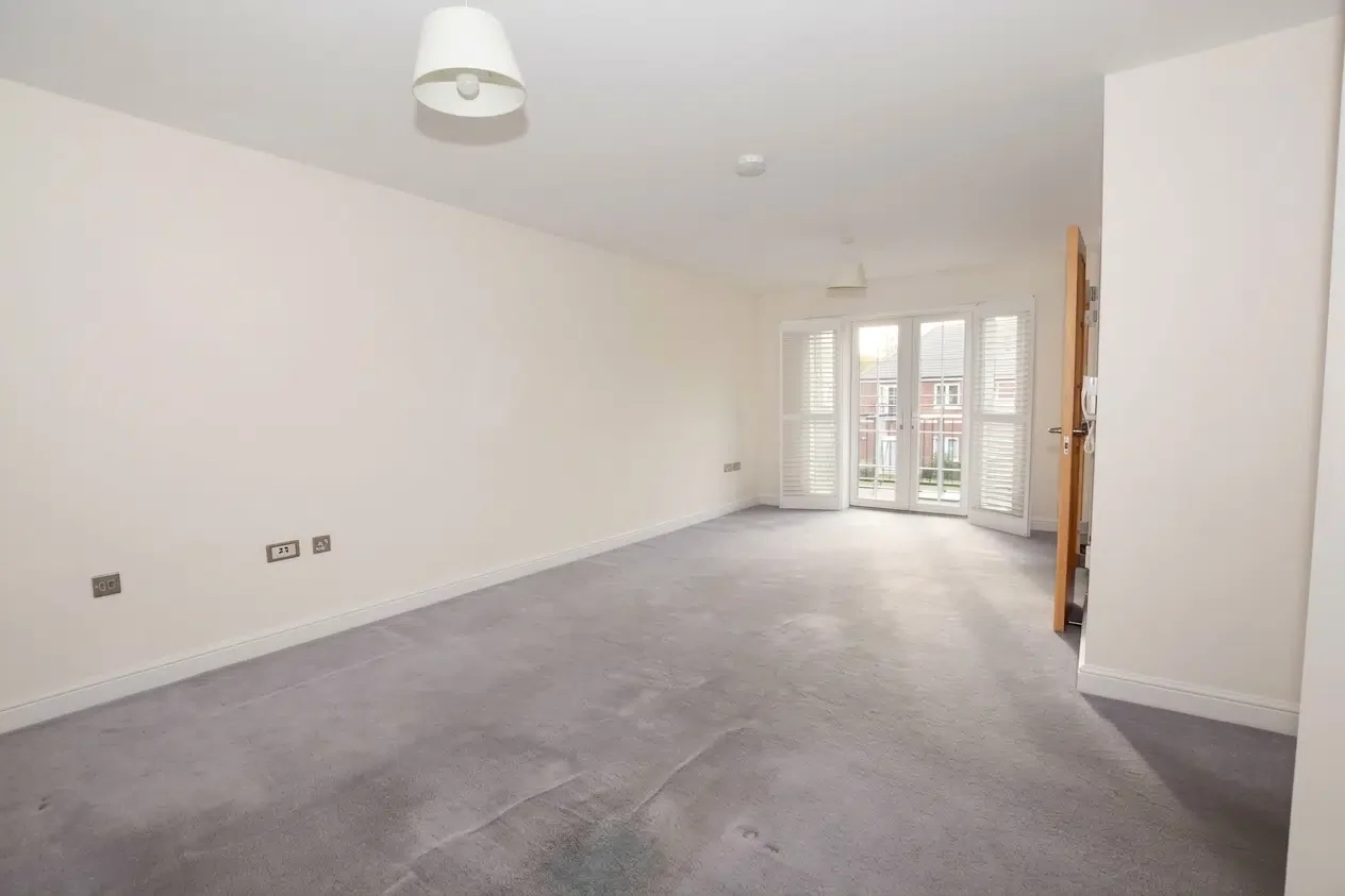 Flat Aylesbury Road in Princes Risborough