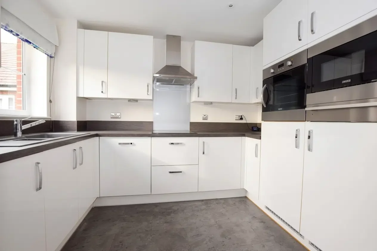 Flat Aylesbury Road in Princes Risborough