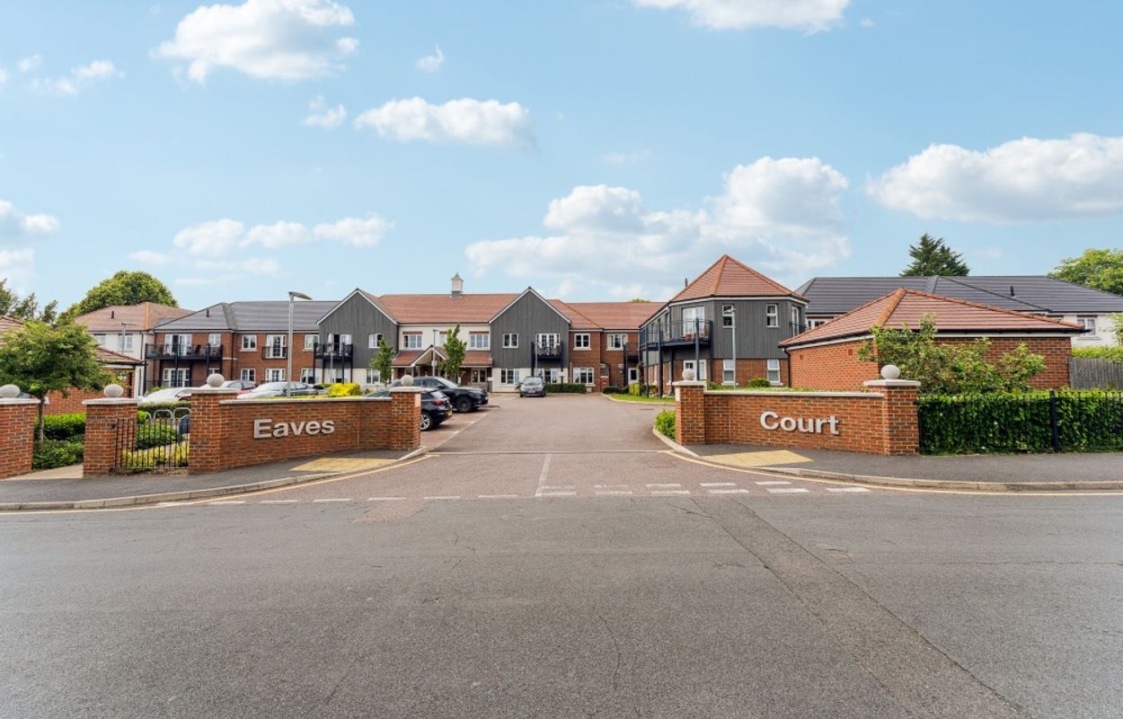 Flat Aylesbury Road in Princes Risborough