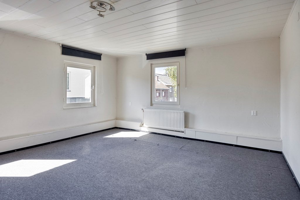 Twee-onder-één-kap te koop: Geneinde 19, Maastricht