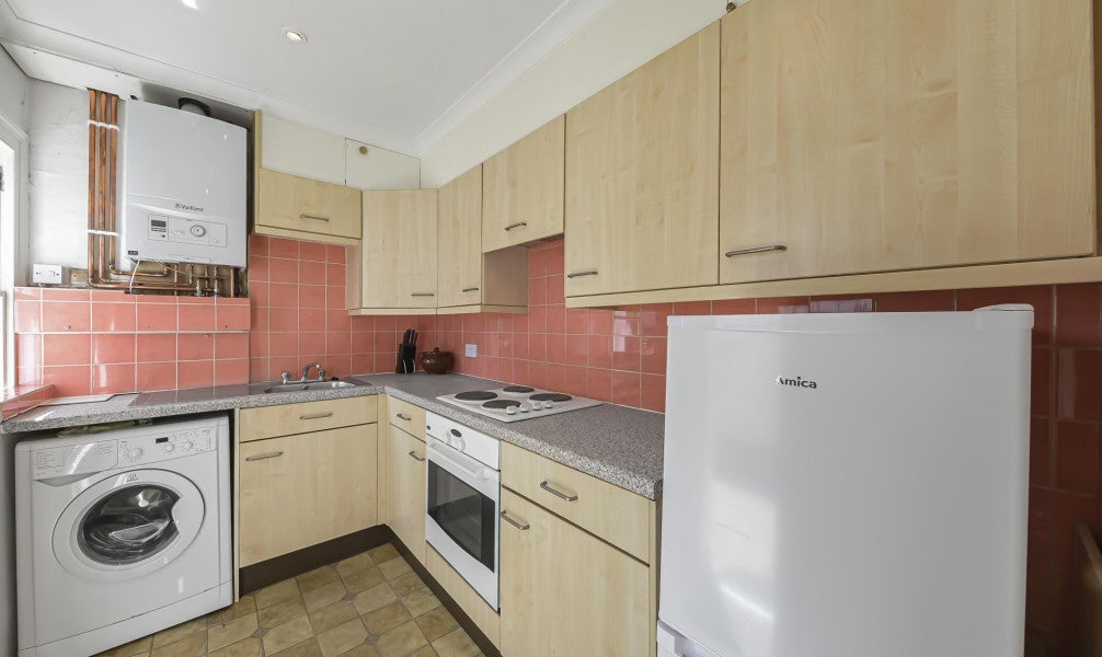 Flat Finborough Road in London