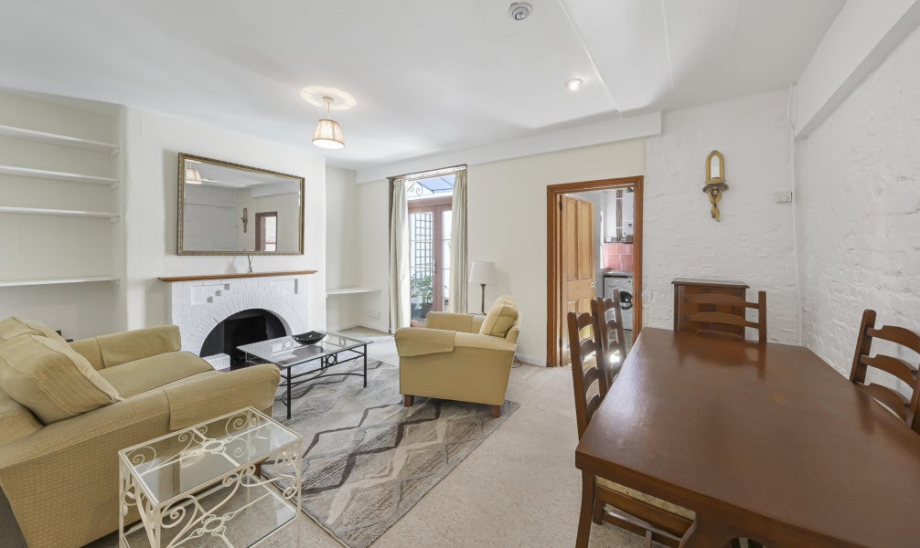 Flat Finborough Road in London
