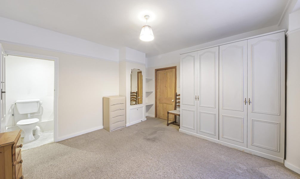 Flat Finborough Road in London
