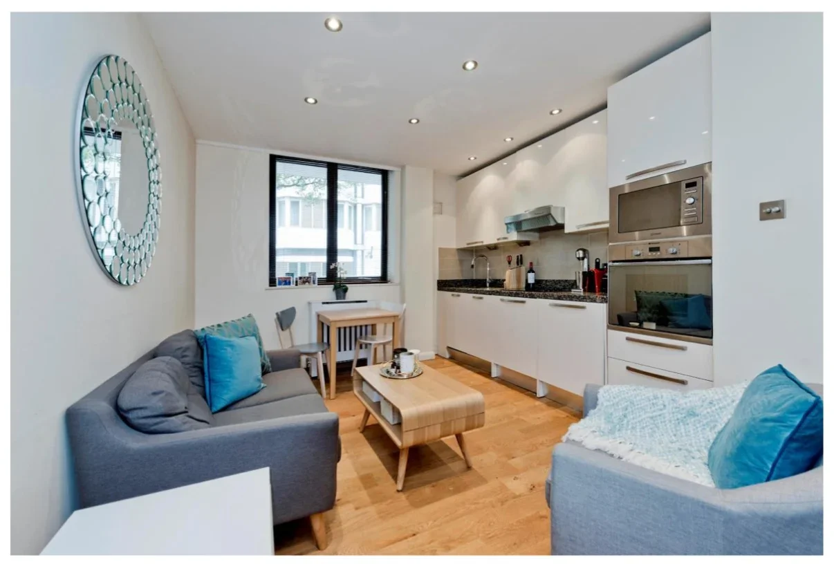 Flat Queensborough Terrace in City of Westminster