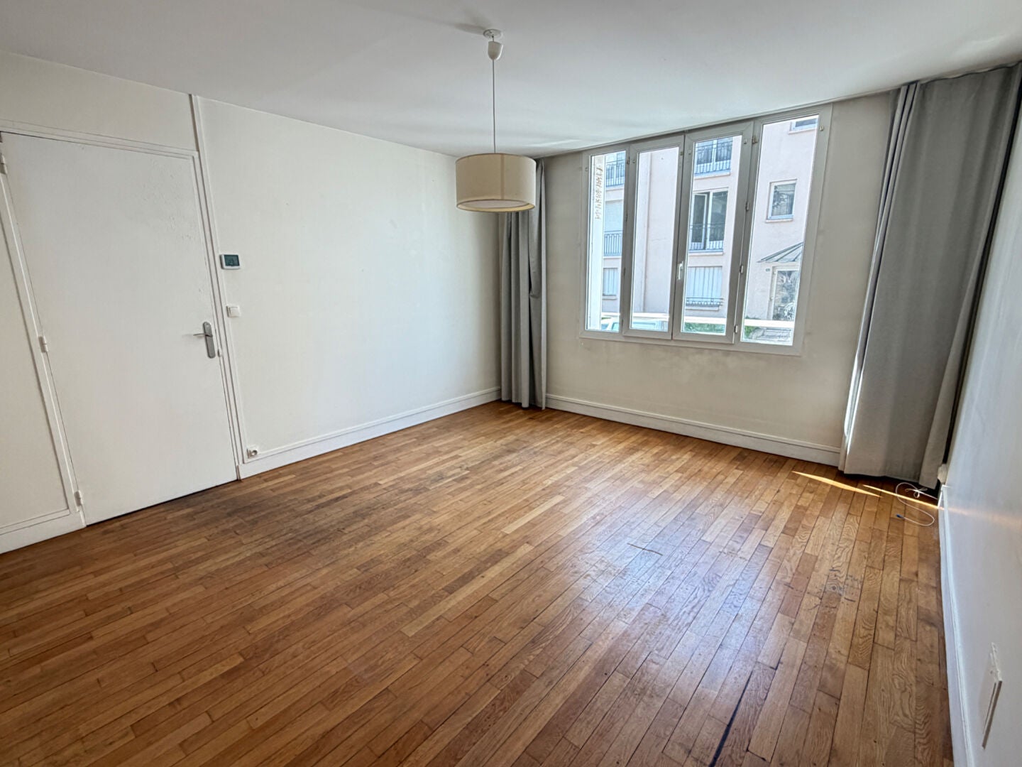 Flat Rue Leverrier in Caen
