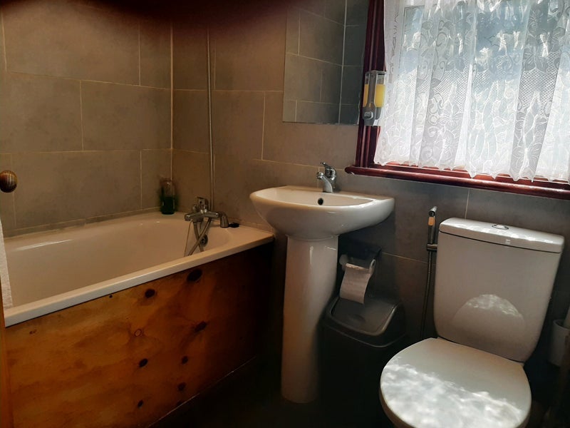 Room Relf Road in Greater London
