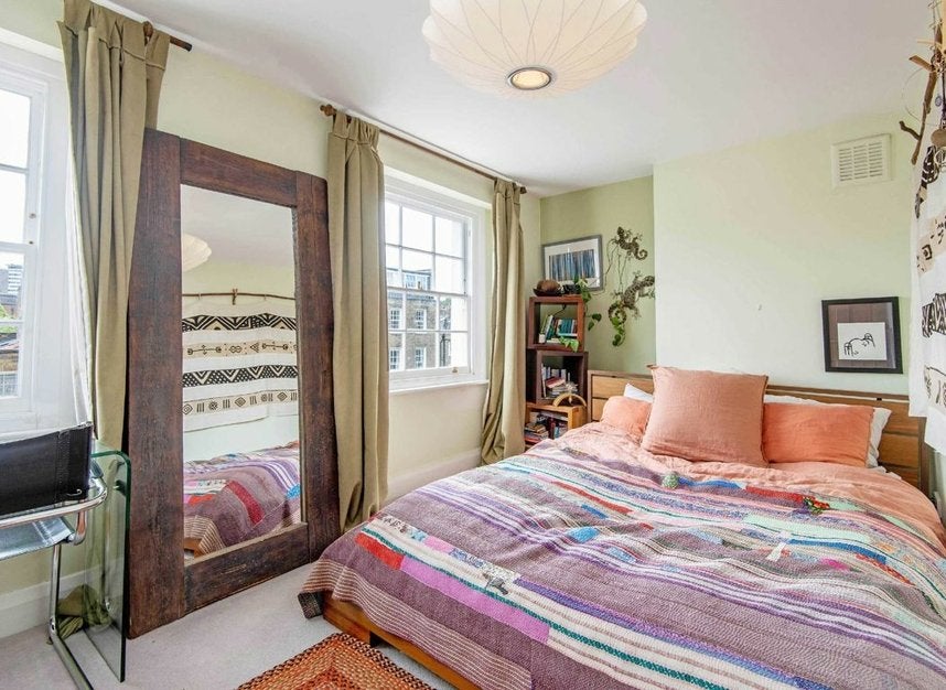 Flat Chadwell Street in Greater London
