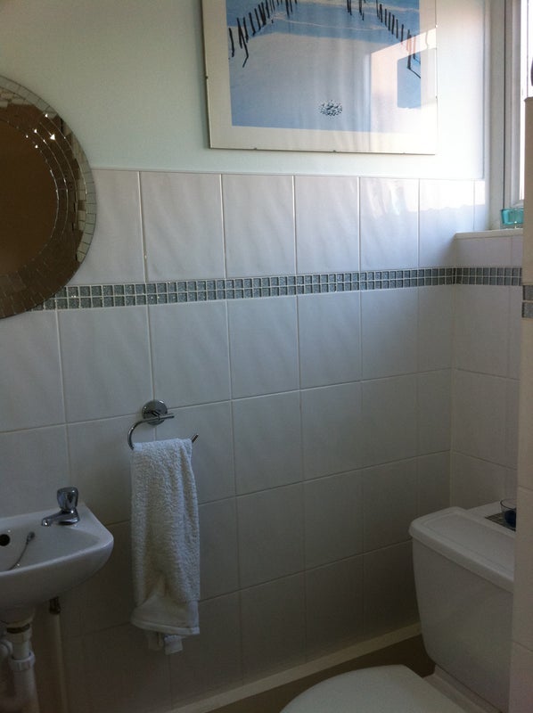 Room Kingshold Road in Greater London