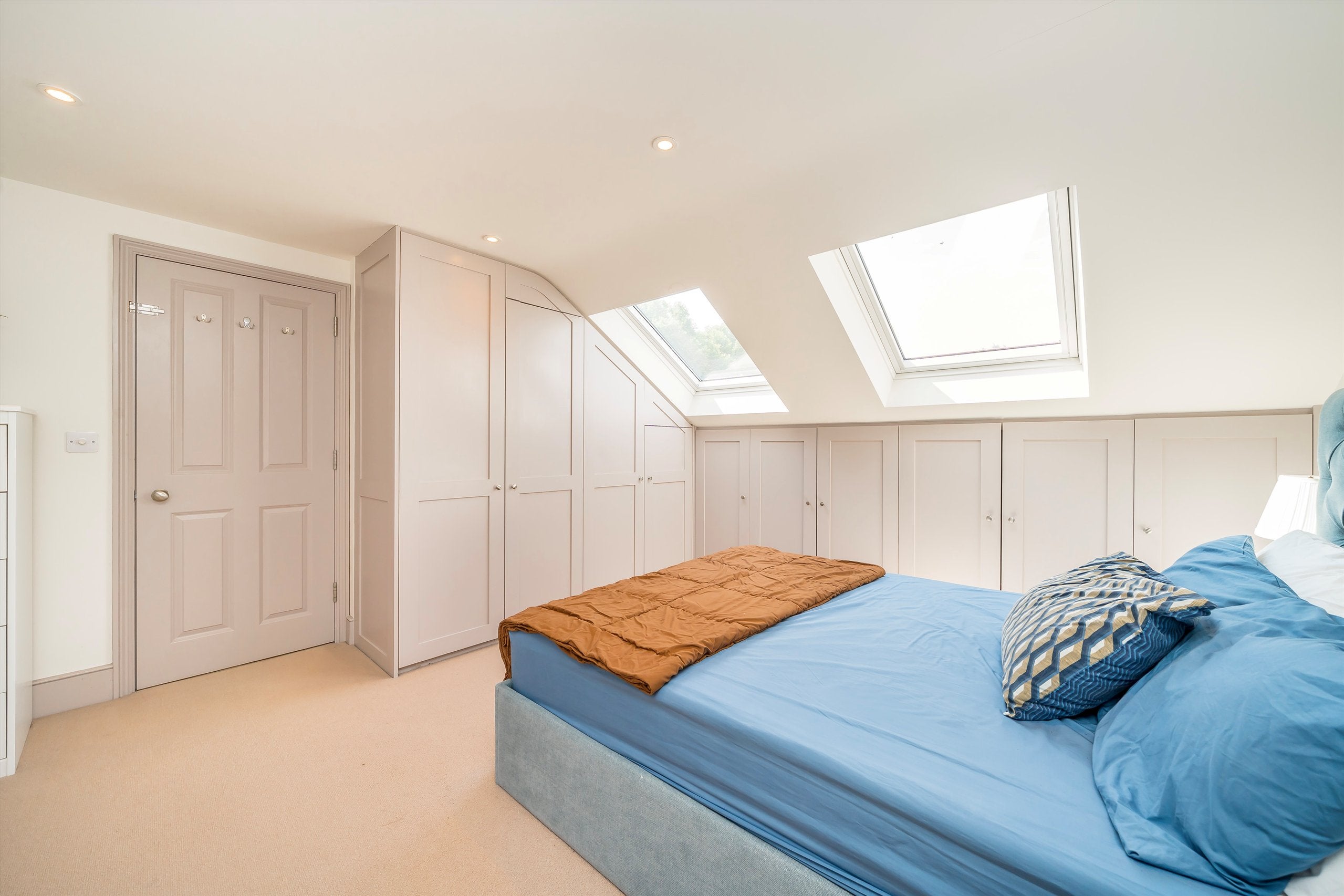 Flat Franciscan Road in Greater London