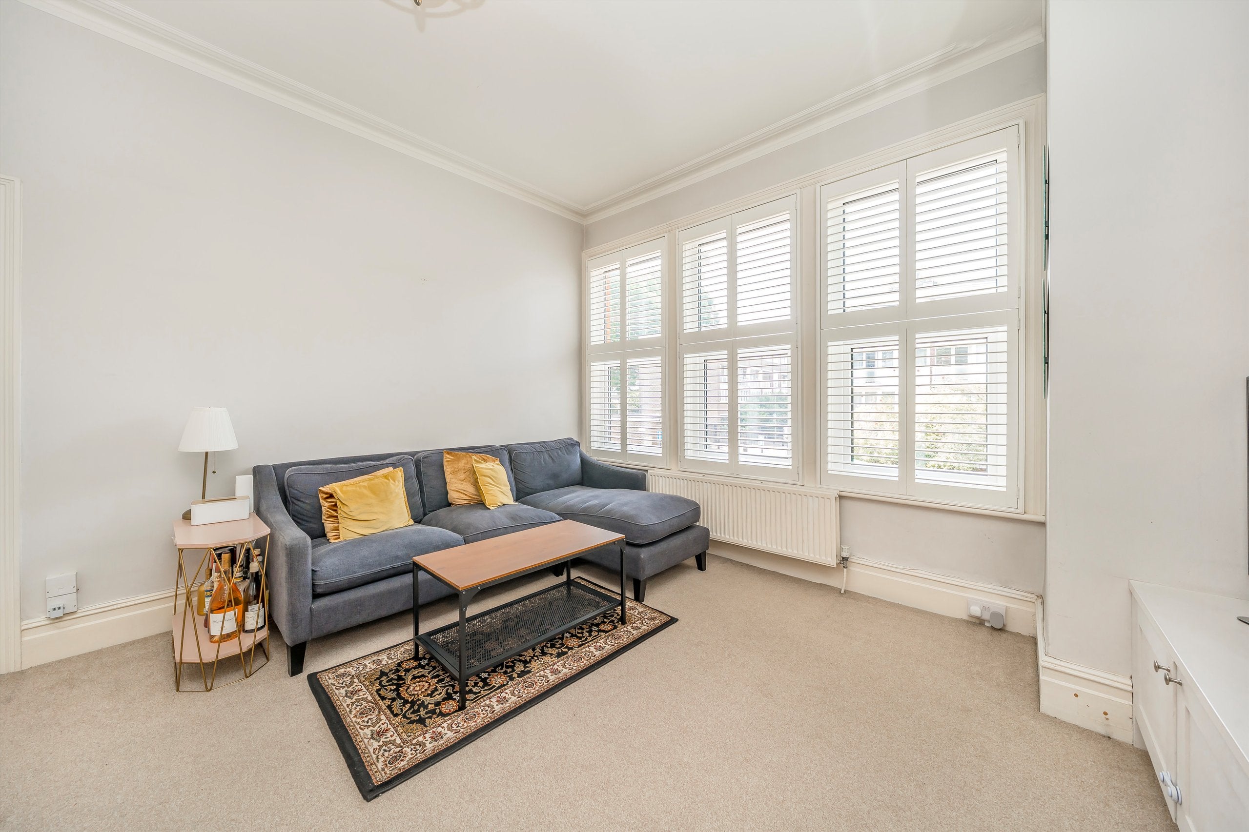Flat Franciscan Road in Greater London