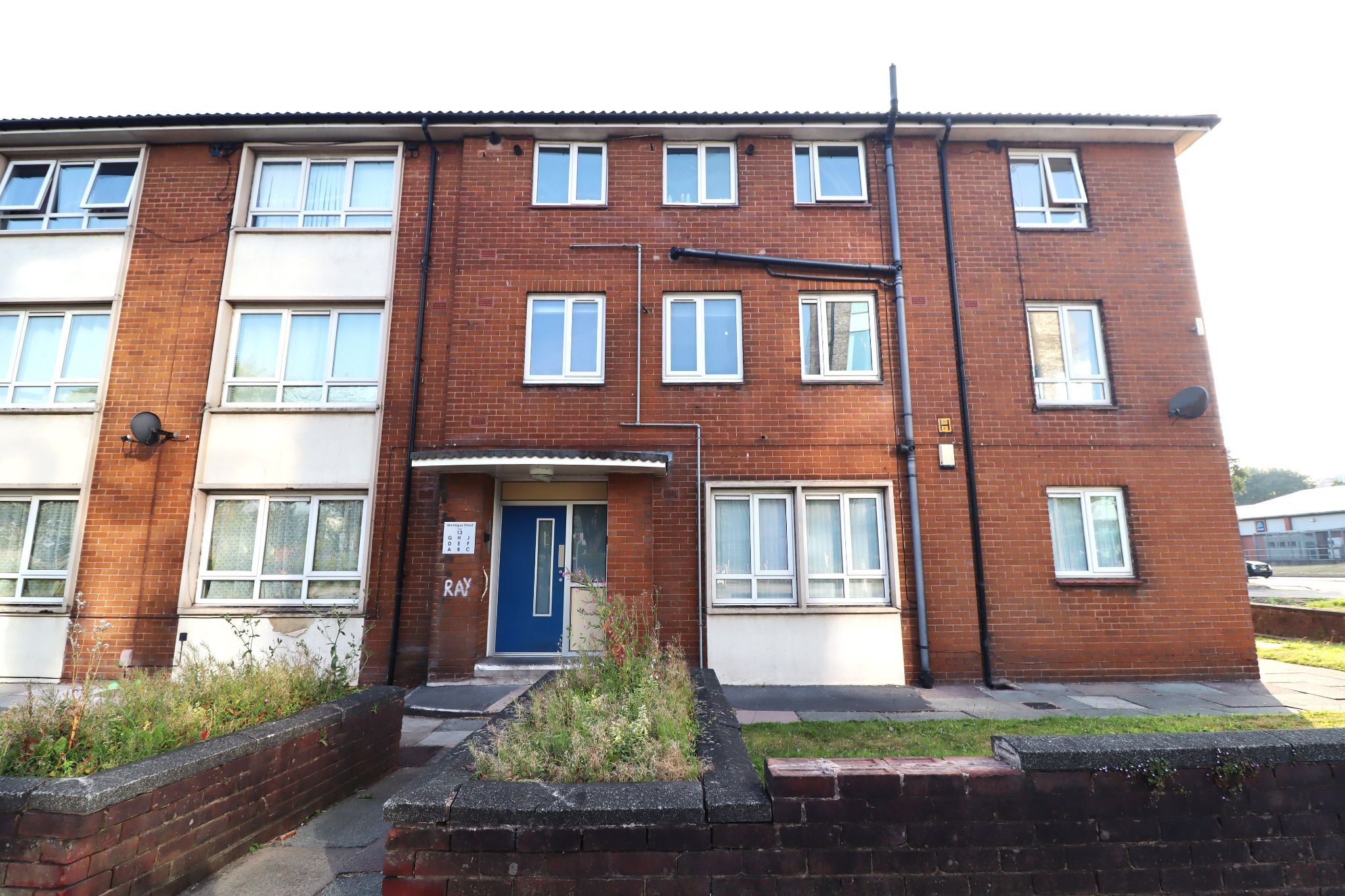 Flat Oakenhurst Road in Blackburn