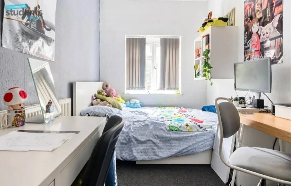 Room Lewes Road in Brighton