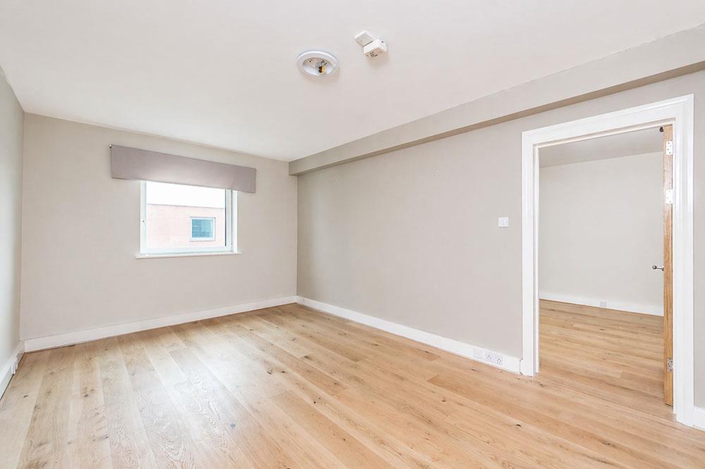 Flat Sussex Gardens in City of Westminster