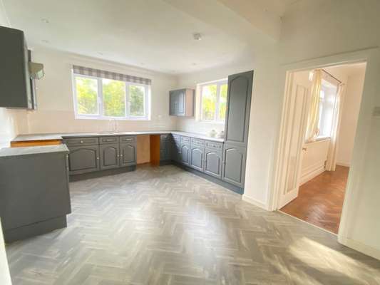 House Hill Crescent in Greater London