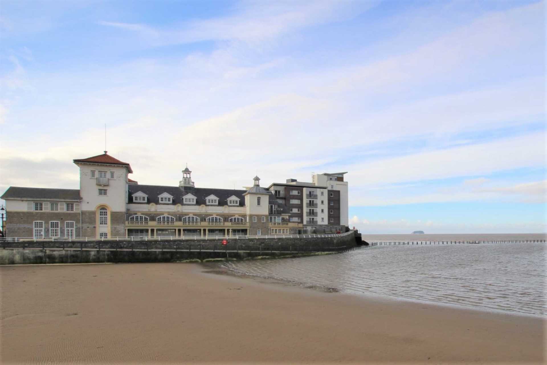 Flat Manilla Crescent in Weston-super-Mare