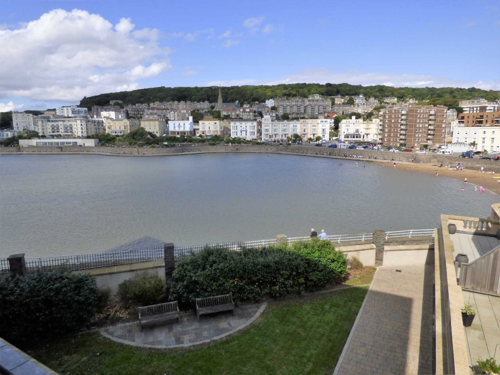 Flat Manilla Crescent in Weston-super-Mare