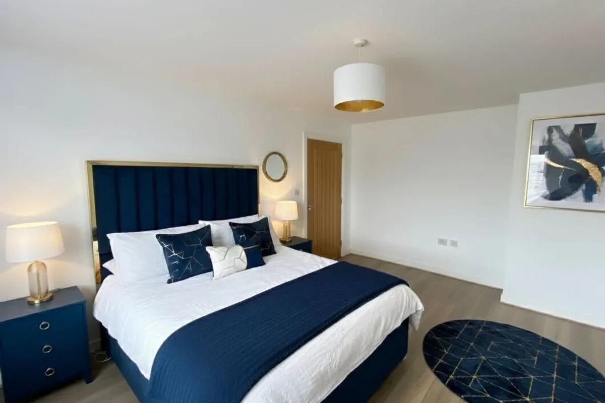 Flat Moorfields Drive in Bath