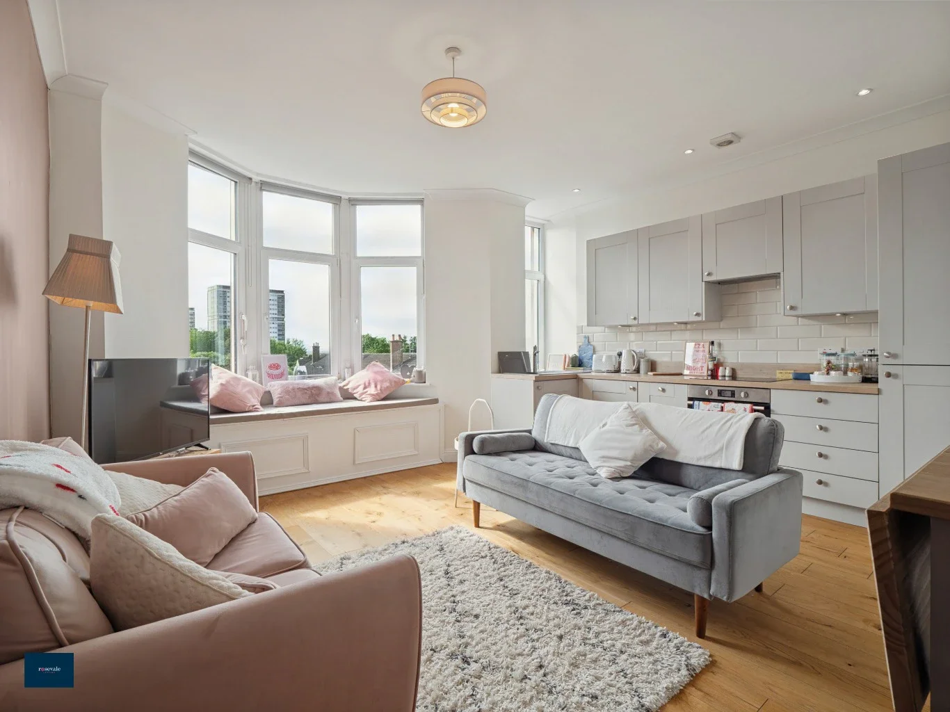 Flat Thornwood Avenue in Glasgow