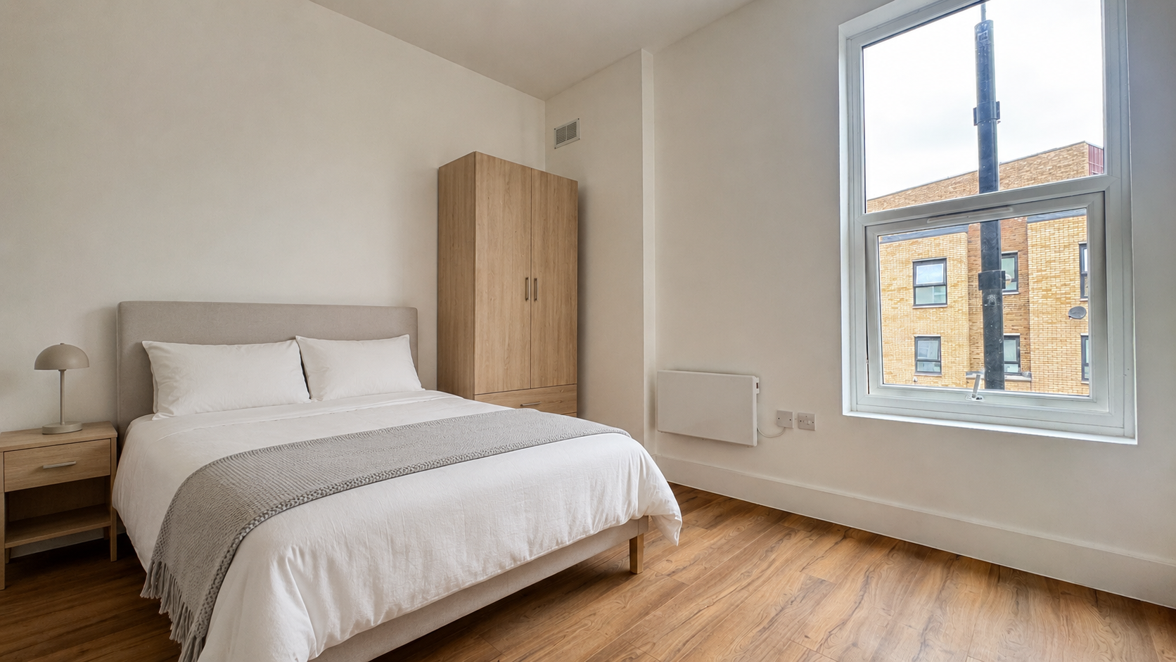 Room Willenhall Road in Greater London