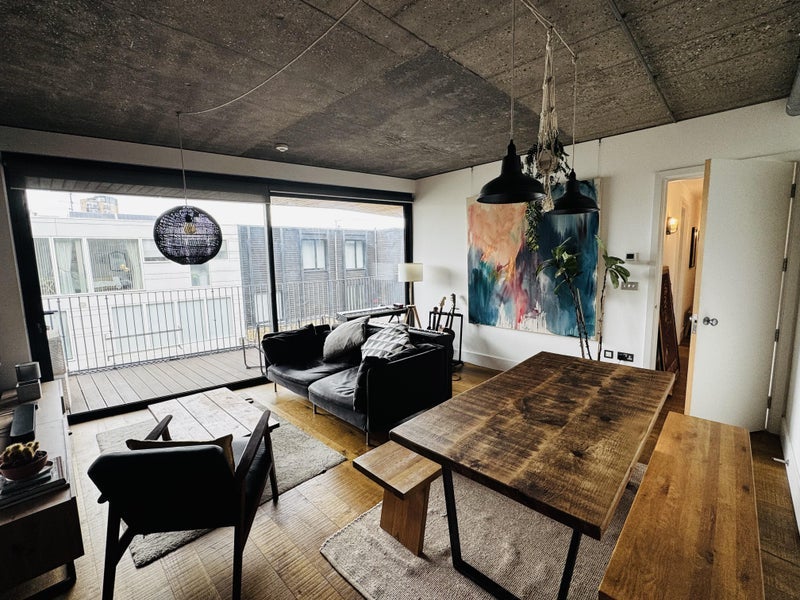 Flat Mentmore Terrace in Greater London