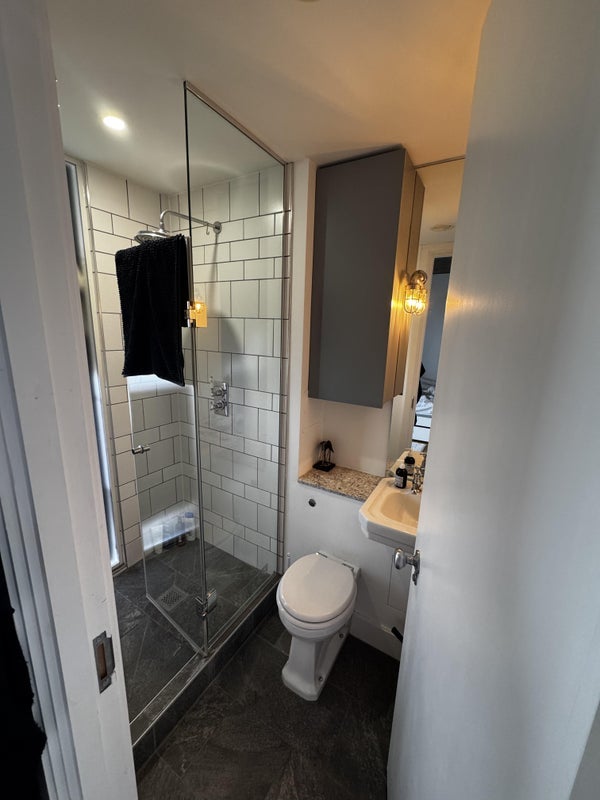 Flat Mentmore Terrace in Greater London