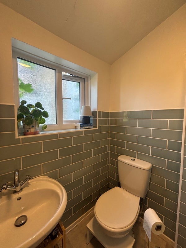 Room Margate Road in Greater London