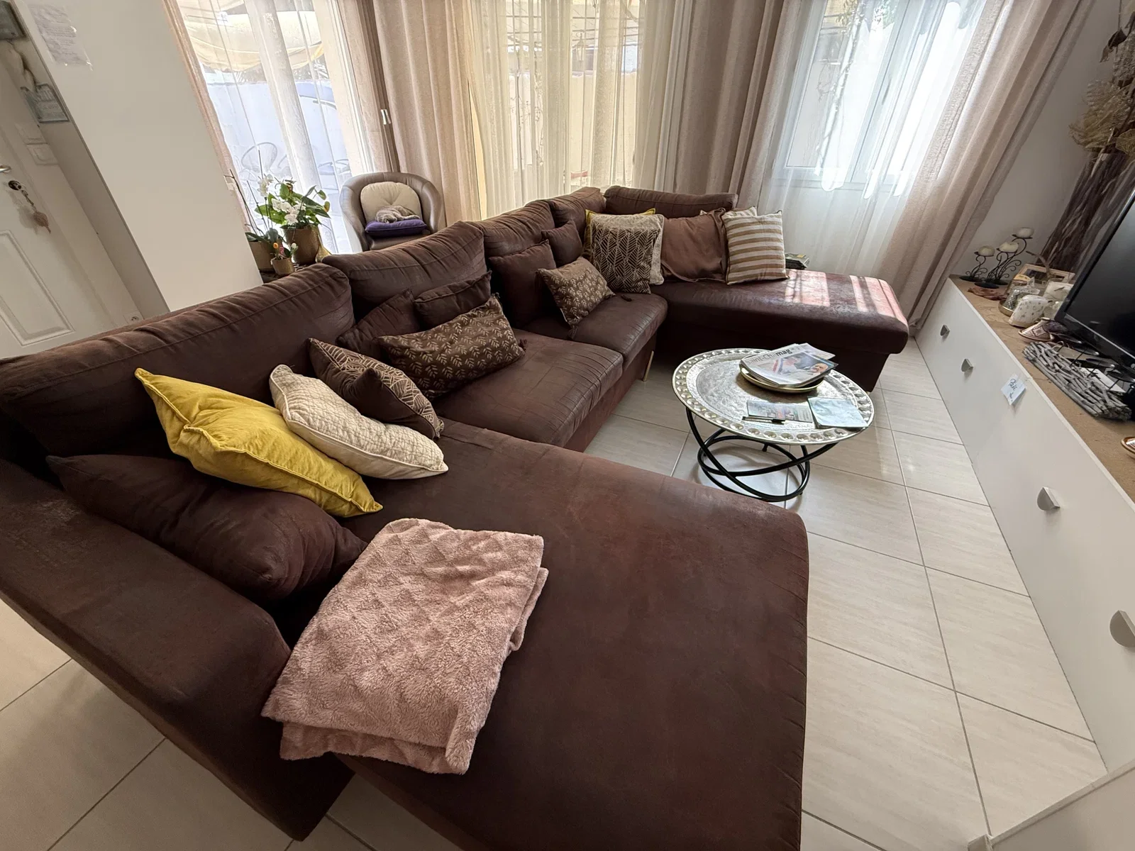 Room Avenue Adam de Craponne in Saint-Chamas
