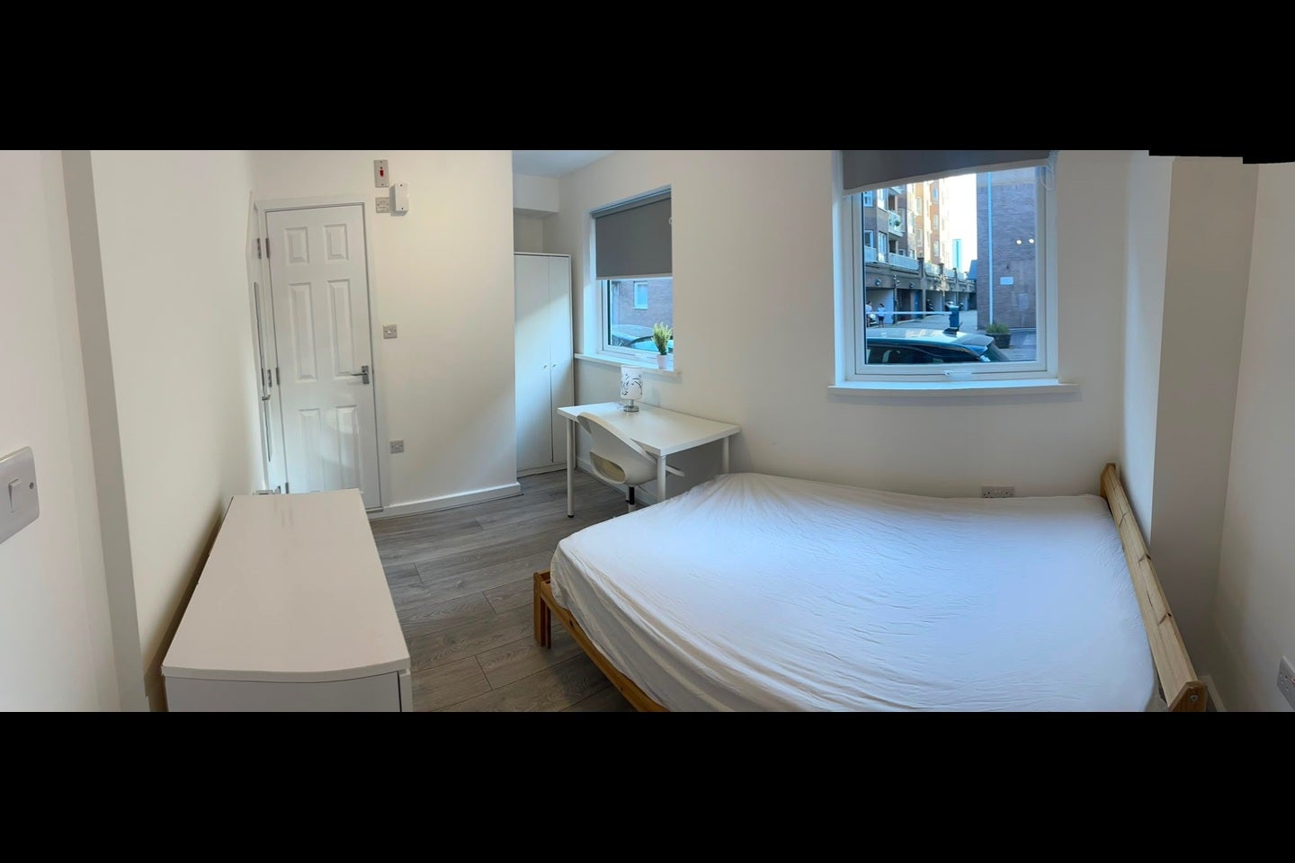Room Cyclops Mews in Greater London