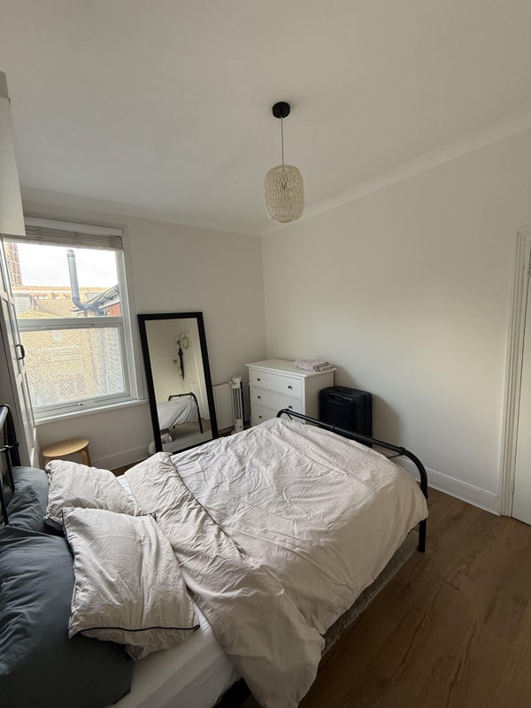Room Second Avenue in Greater London