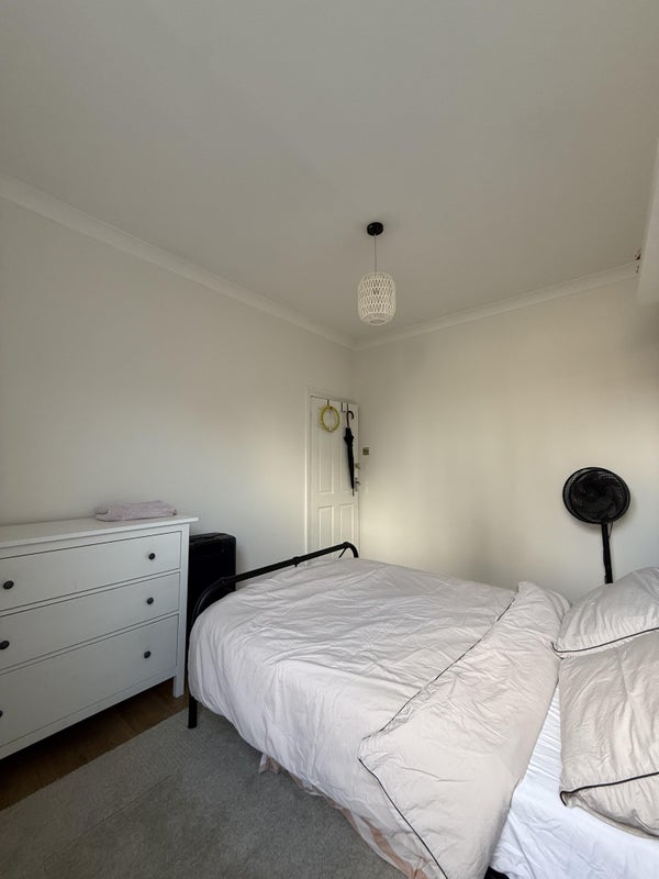 Room Second Avenue in Greater London