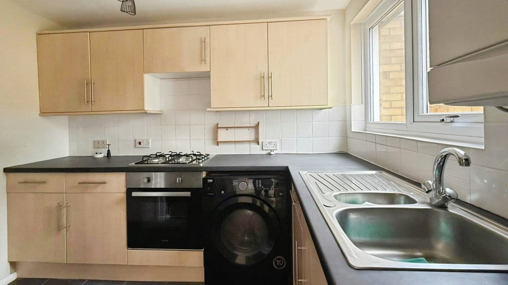House Romany Close in Letchworth