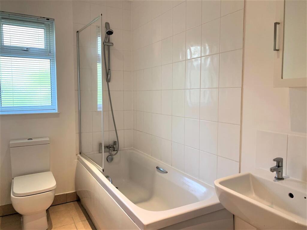 Flat Eaton Road in Portslade by Sea