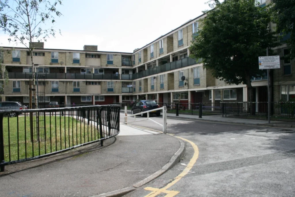 Flat Smithy Street in Greater London