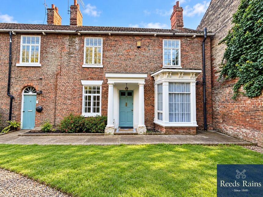 Flat Cottingham Road in Kingston Upon Hull