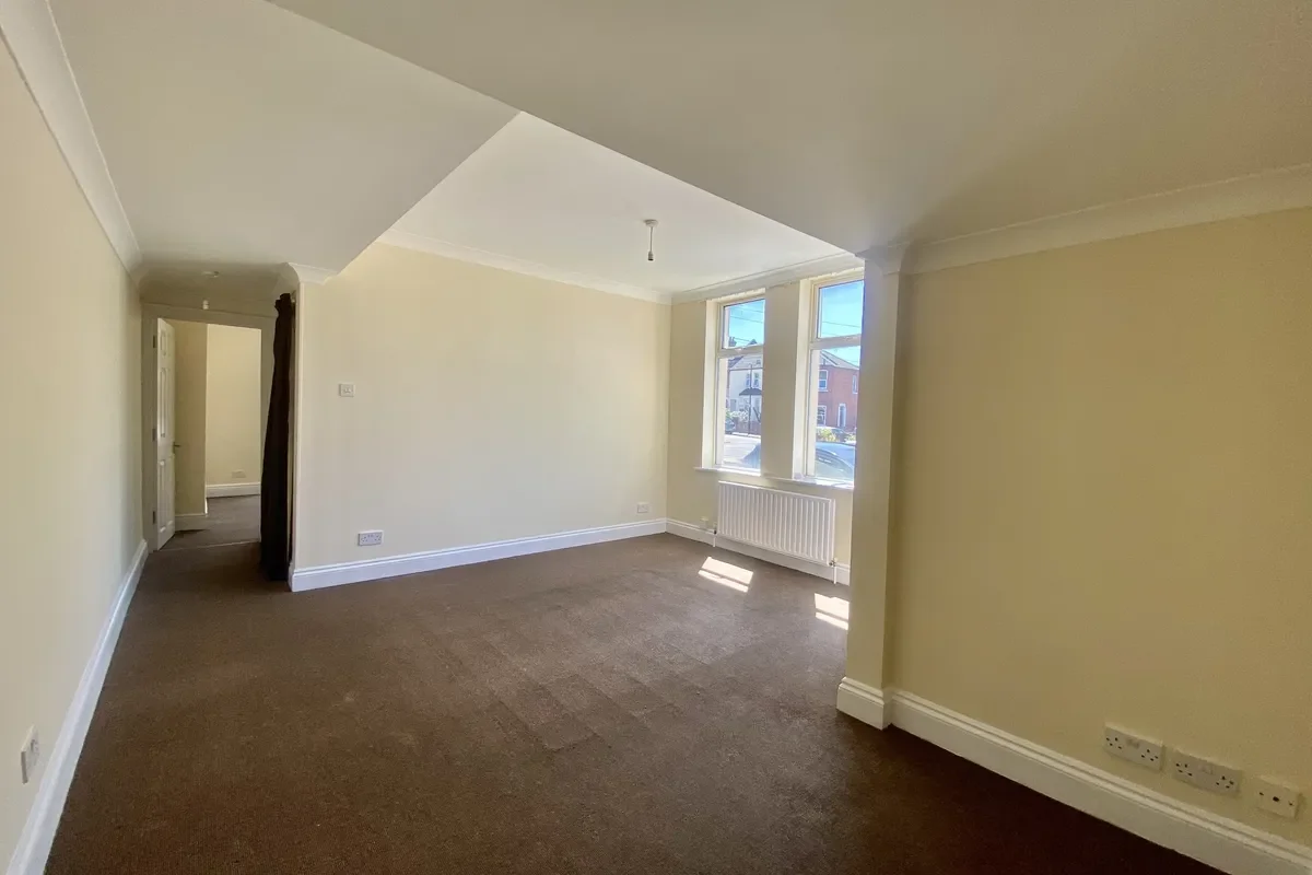 Flat Mortimer Road in Southampton
