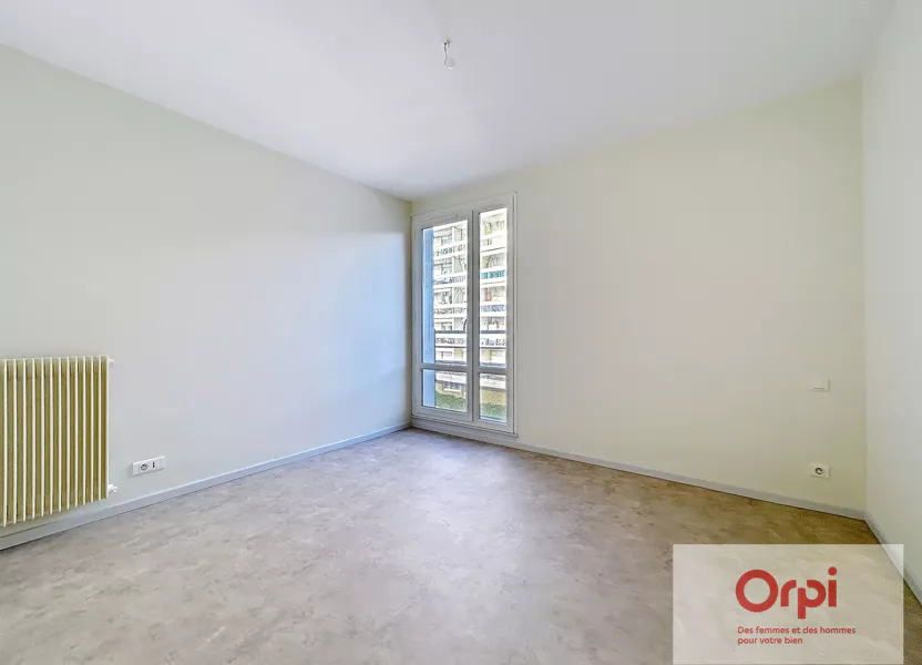 Appartement Rue Edmond Rostand à Montluçon