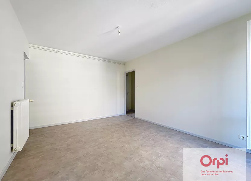Appartement Rue Edmond Rostand à Montluçon