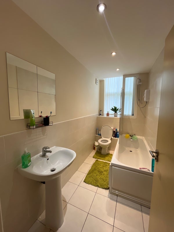 Room Wynnstay Grove in Manchester