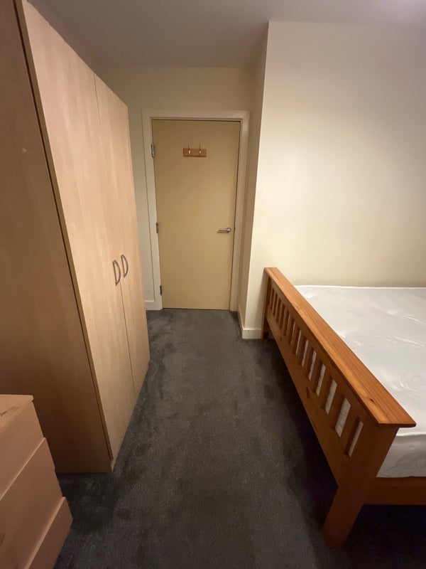 Room Wynnstay Grove in Manchester