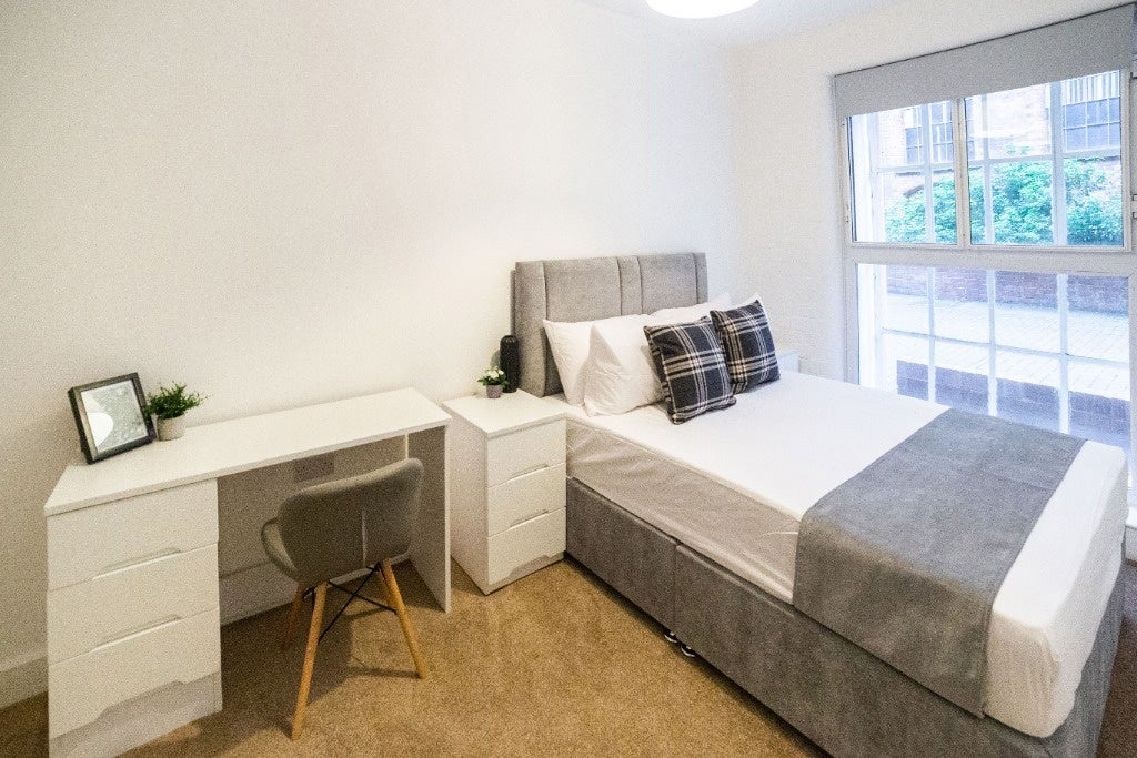 Flat Hartley Road in Nottingham