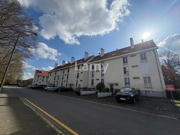 Appartement Avenue Marie Amelie à Chantilly