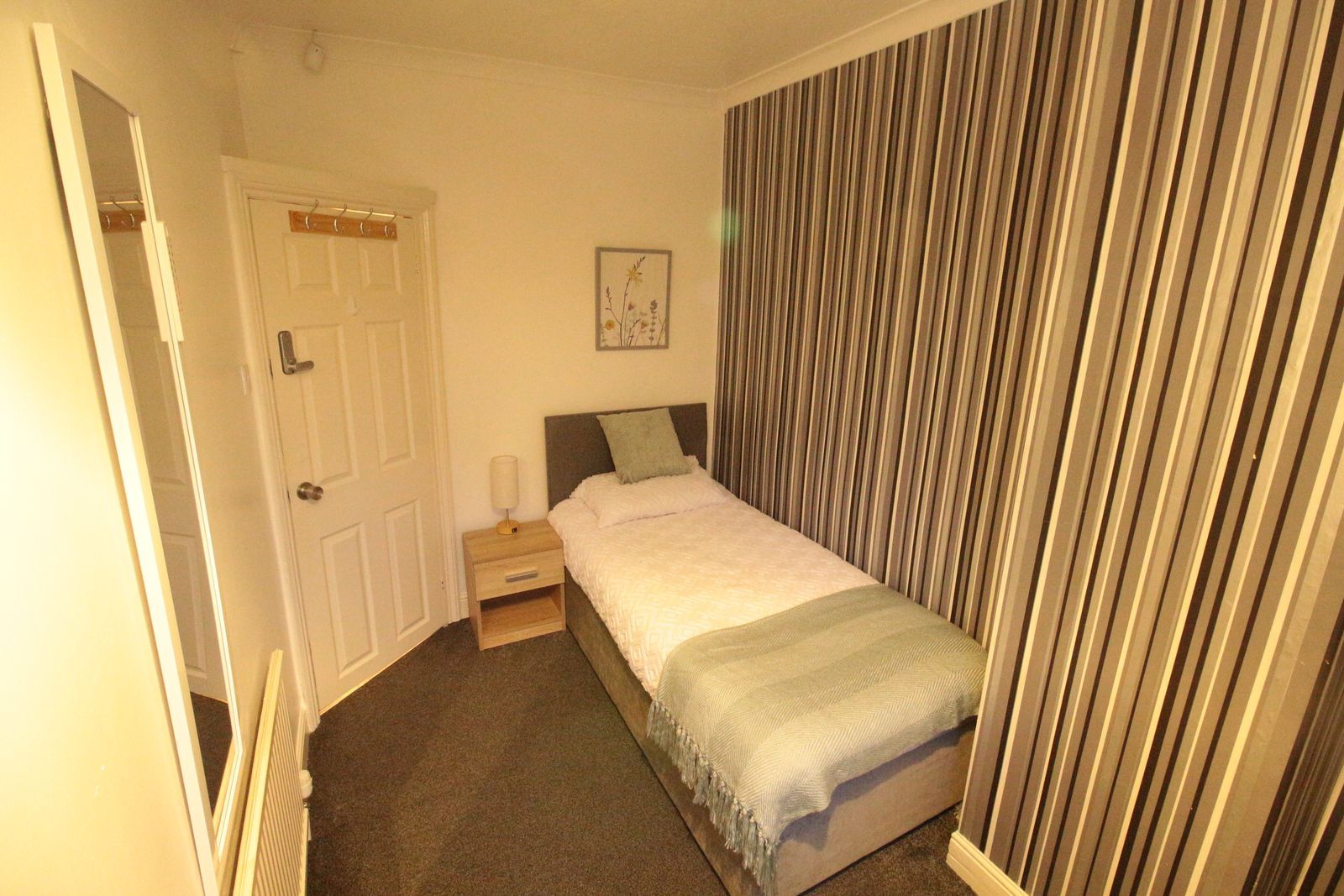 Room Vernon Street in Lincoln